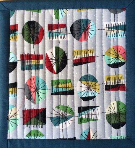 Mid Mod Quilted Place Mat (Main Grey and Wave Teal)