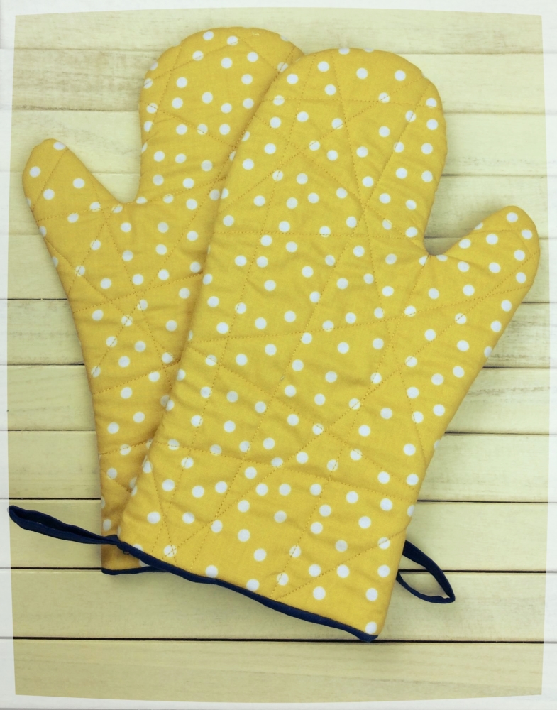 Oven Mitts (Yellow and White Polka Dots)