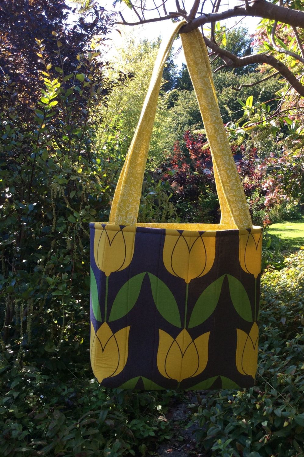 Tulip Tote Bag with Fable Wood Lining