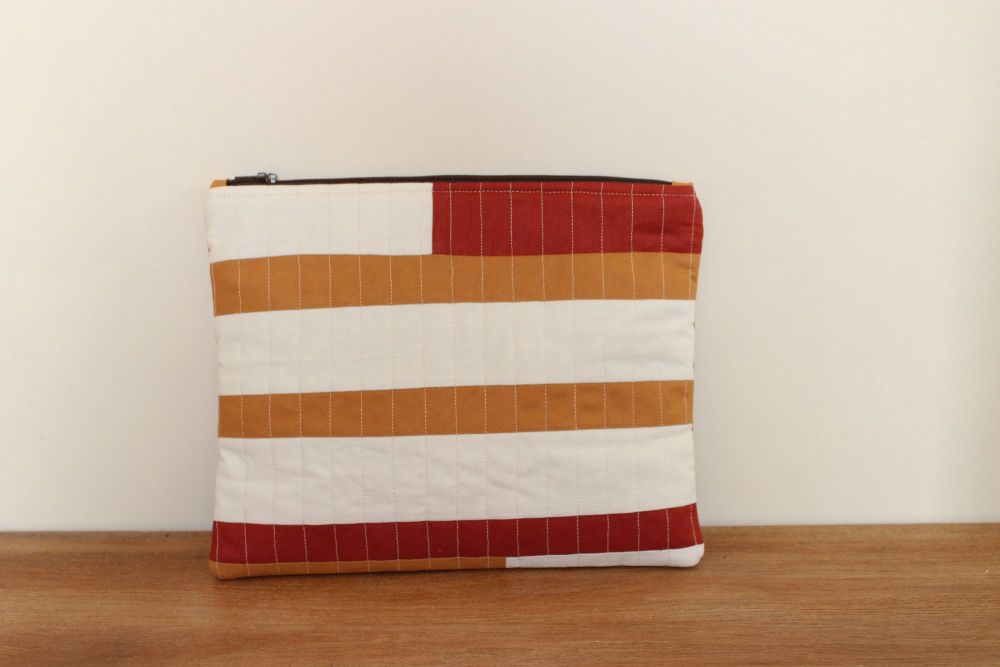 Dorset Patchworks Bits and Bobs Quilted Pouch (Caramel and Cinnamon)
