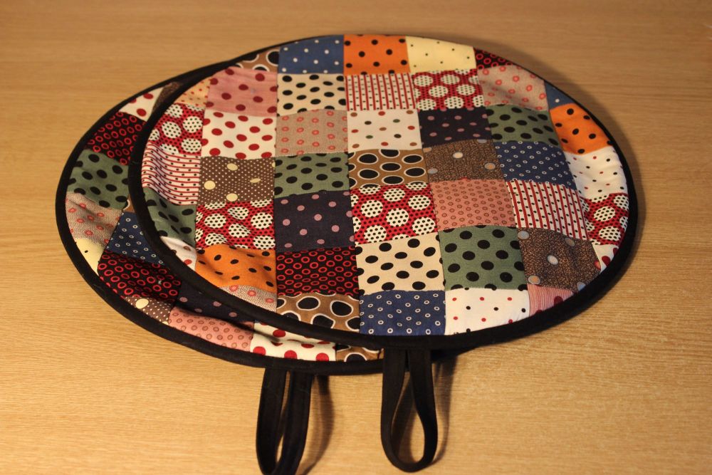 Pair of Patchwork Aga Pads (Scrappy Dots)