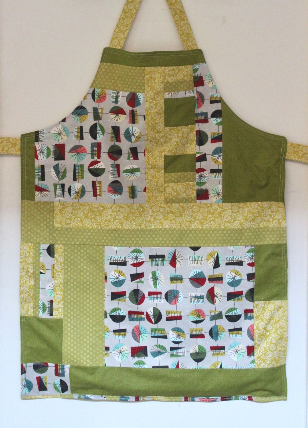 Reversible Apron In Greens/Yellows