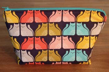 A Dorset Patchworks Bits and Bobs  Pouch (Cool For Cats)