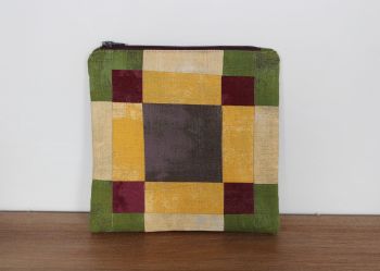 A Dorset Patchworks Bits and Bobs Quilted Pouch (Grunge)