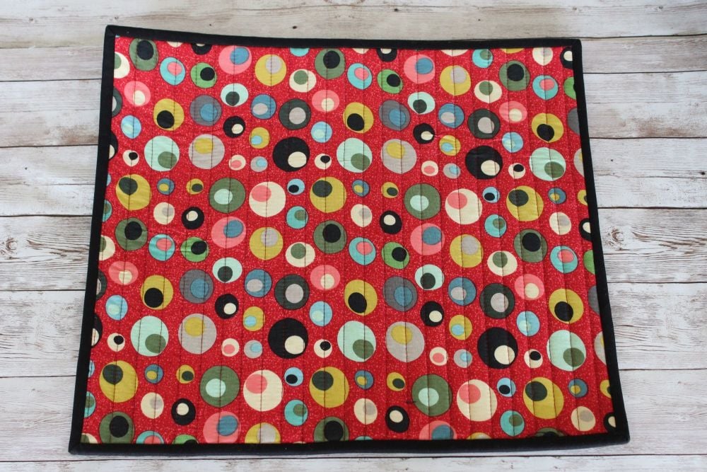 Mid Mod Circles in Red Quilted Place Mat(2)