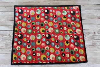 Mid Mod Circles in Red Quilted Place Mat(6)
