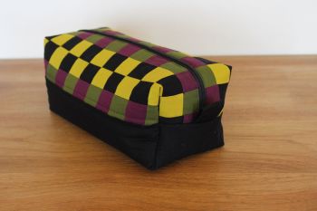 A Dorset Patchworks Bits and Bobs  Box Pouch (Chequerboard)