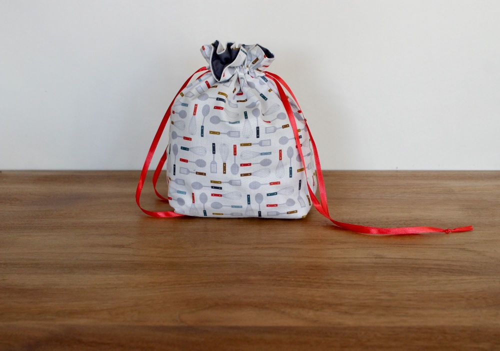 Kitchen Utensils Drawstring Gift Bag(1)