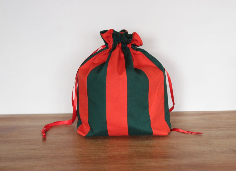 Christmas  Colours Drawstring Gift Bag(1)