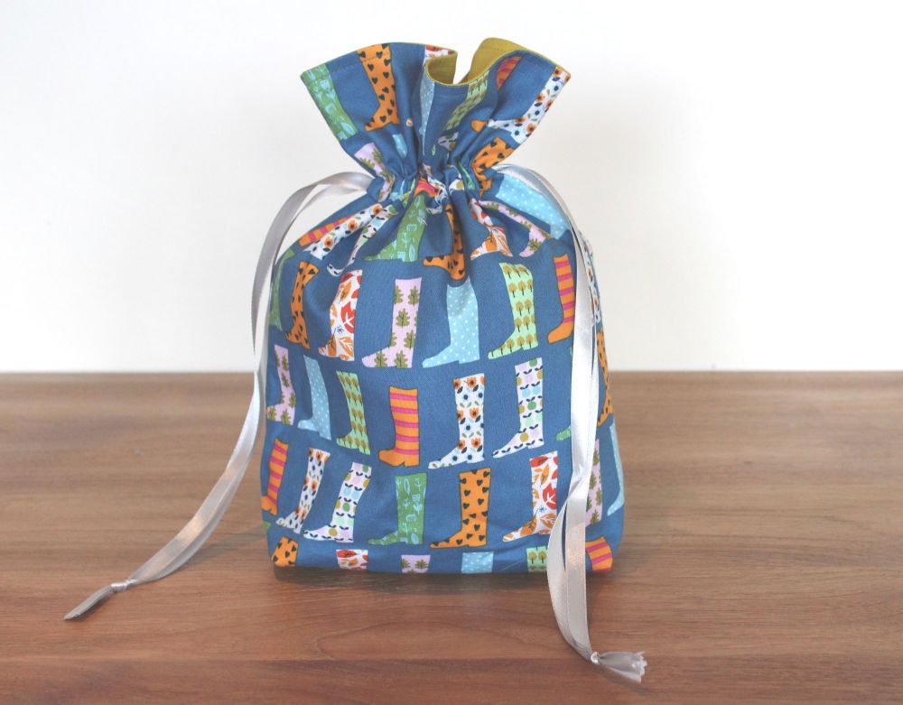 Walk In The Woods - Wellies Drawstring Gift Bag(1)