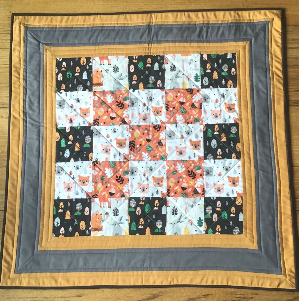 Acorn Wood Patchwork Baby Quilt(1)