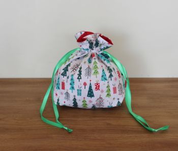 'Forest Friends' Christmas Drawstring Gift Bag(3)