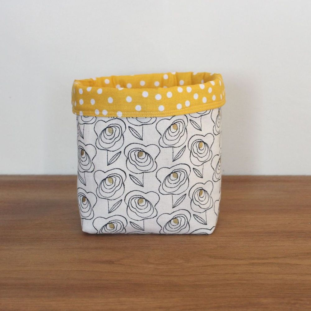 Small Fabric Storage Container (S)(8)