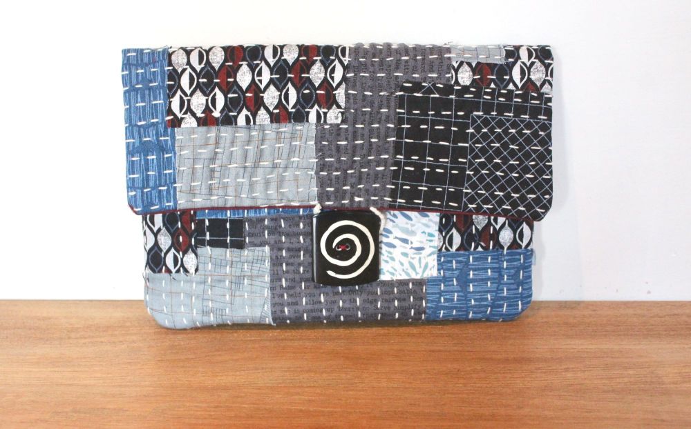 Boro Inspired Clutch Bag with Zippered Pocket(9)