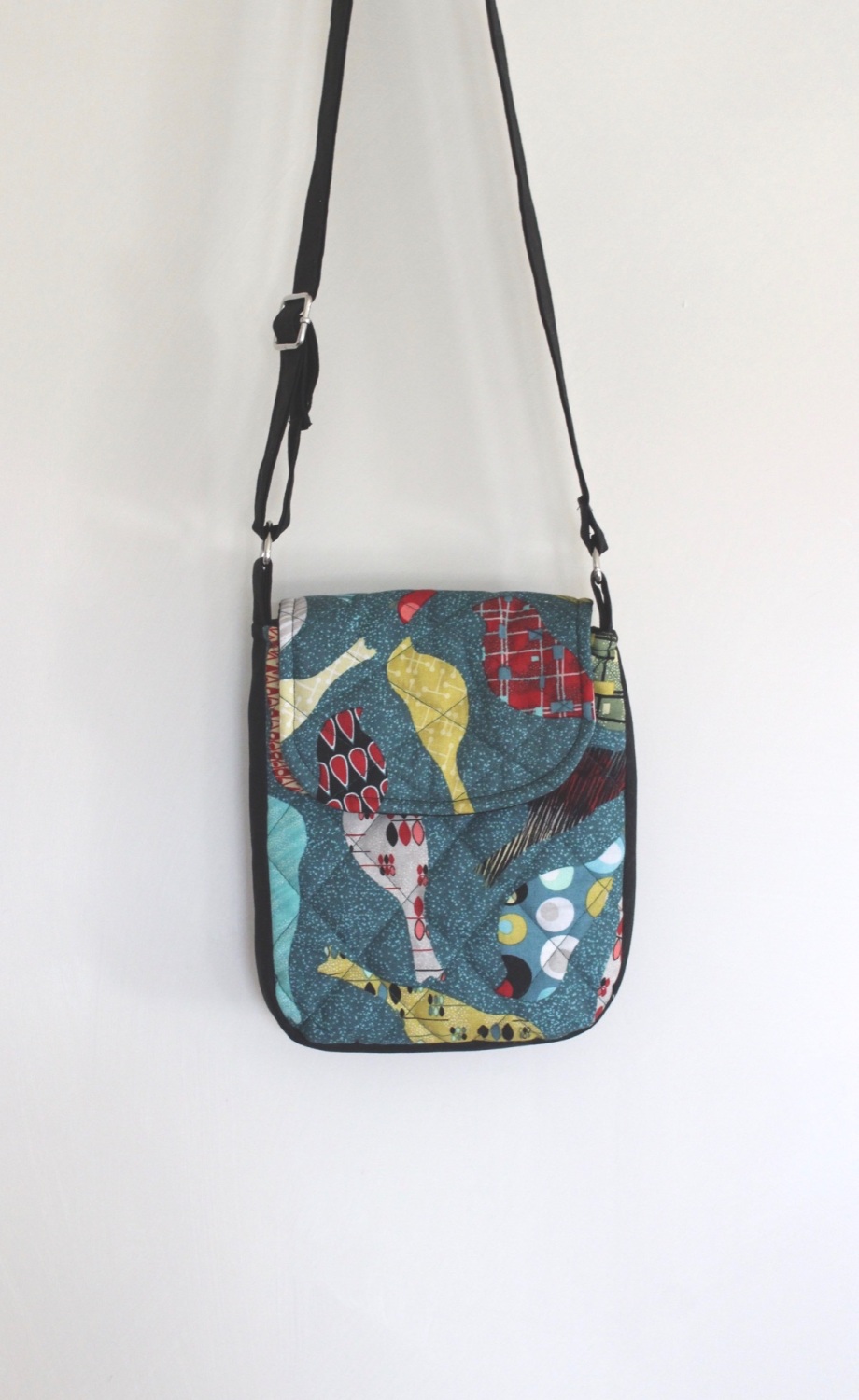 Mid Mod Birds Quilted Cross-Over Bag
