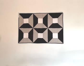 Illusion or Cotton Reels? Quilted Wall Hanging(2)