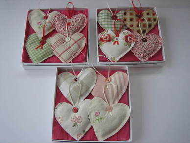 Boxed Sets of 4 Hanging Hearts