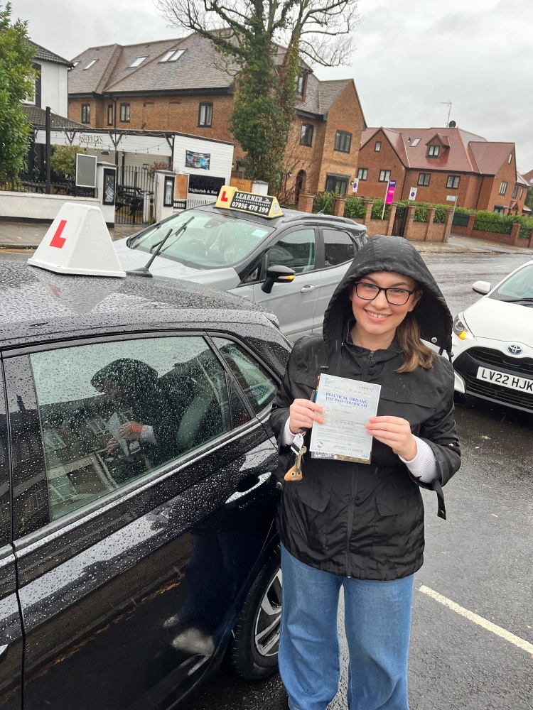 Facetune_10-11-2025-13-53-35