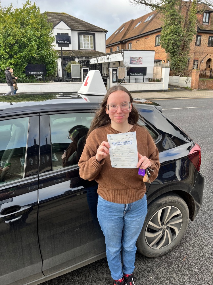 Facetune_12-02-2026-18-34-04