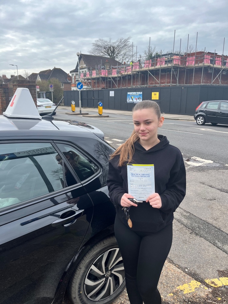 Facetune_20-02-2026-11-37-22