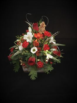 Luxury Christmas Table floral arrangement - £35.00