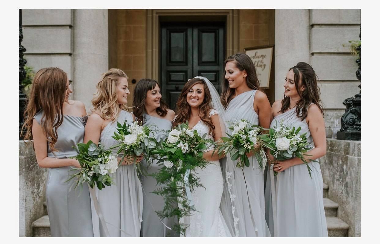 jeanelle and bridesmaids pro photo Daniel Ackroyd