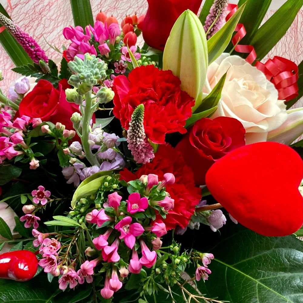 Beautiful luxury mixed bouquet - FREE delivery in Aylesbury, local towns an