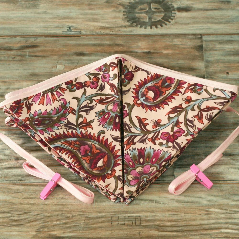 <!-- 001 -->Paisley Bunting: 70’s Party Decoration