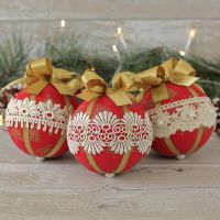 <!-- 009-->Red and Gold Christmas Tree Decor: Handmade Baubles