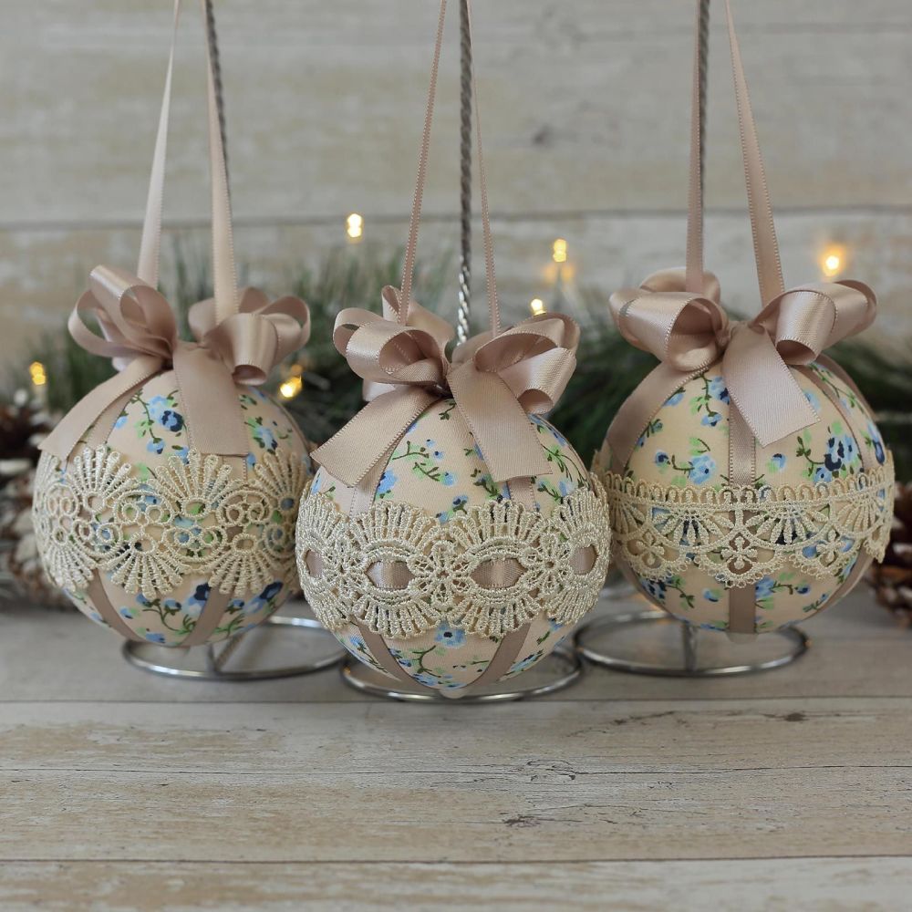 Floral Christmas Decorations: Taupe Baubles