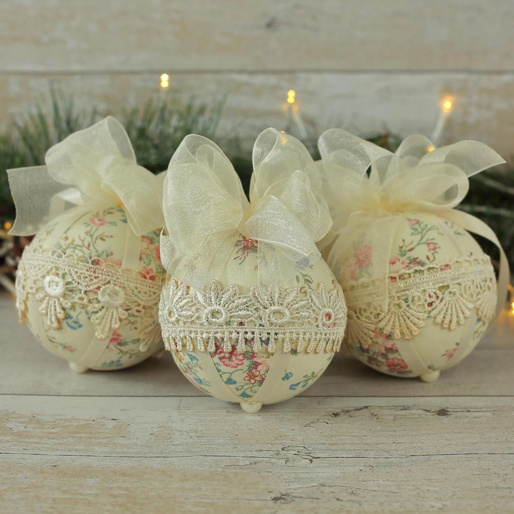<!-- 018 --> Floral Christmas Decorations: Cream Baubles