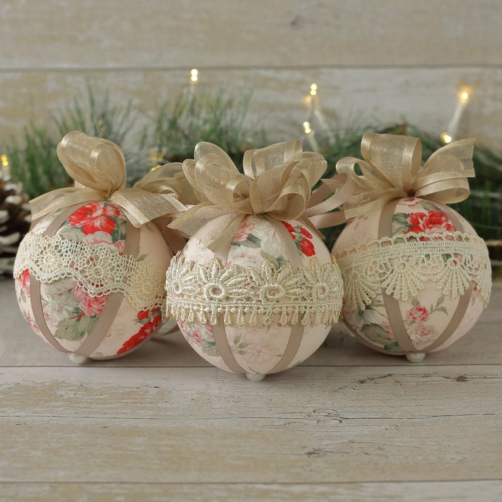 <!-- 014 -->Pink Christmas Baubles: Floral Ornaments