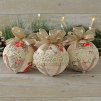 <!-- 015 -->Pink Christmas Baubles: Floral Ornaments