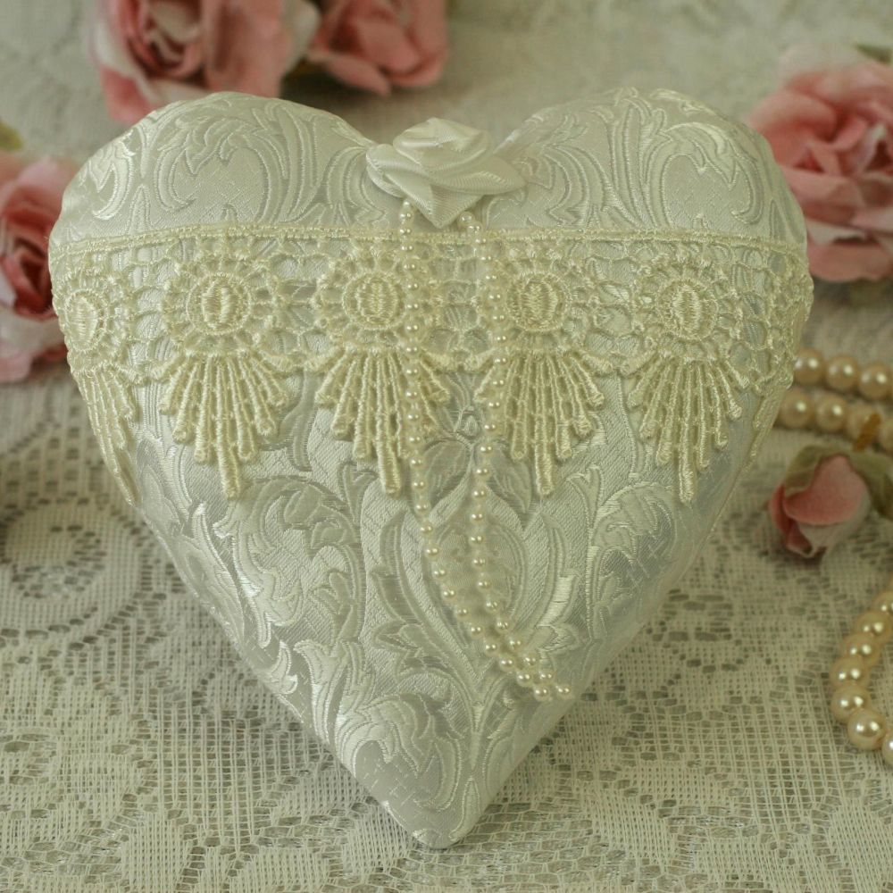<!-- 001-->White Heart: 13th Anniversary Gift