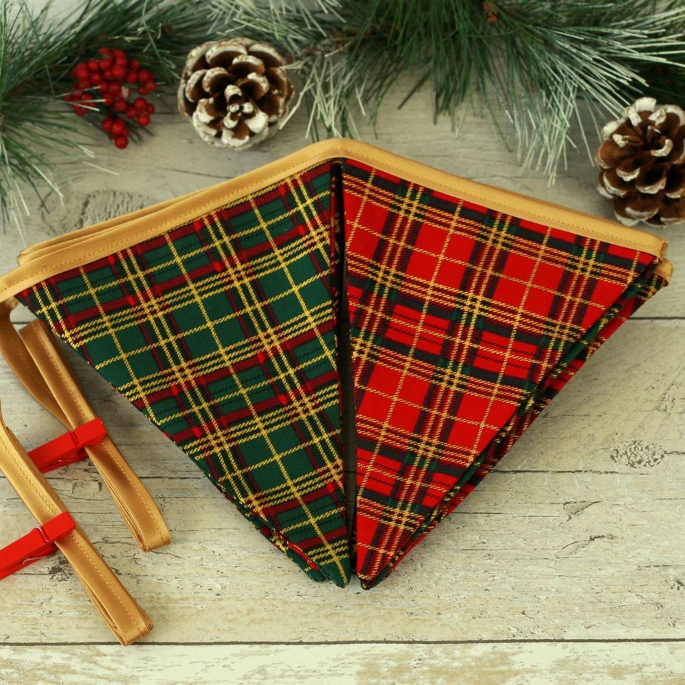<!-- 001 -->Tartan Bunting: Green and Red Christmas Decoration