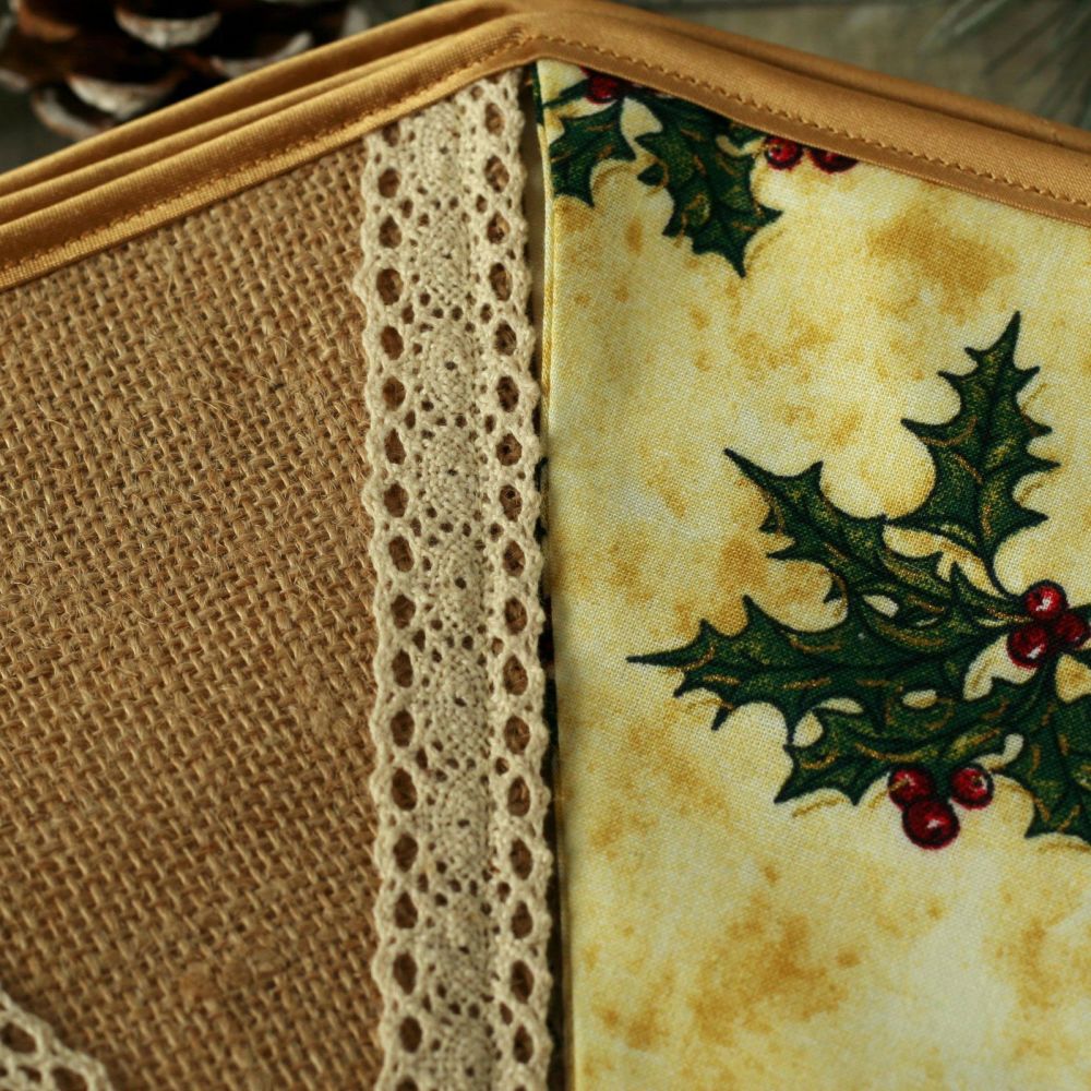 Rustic Christmas Decor: Holly Banner