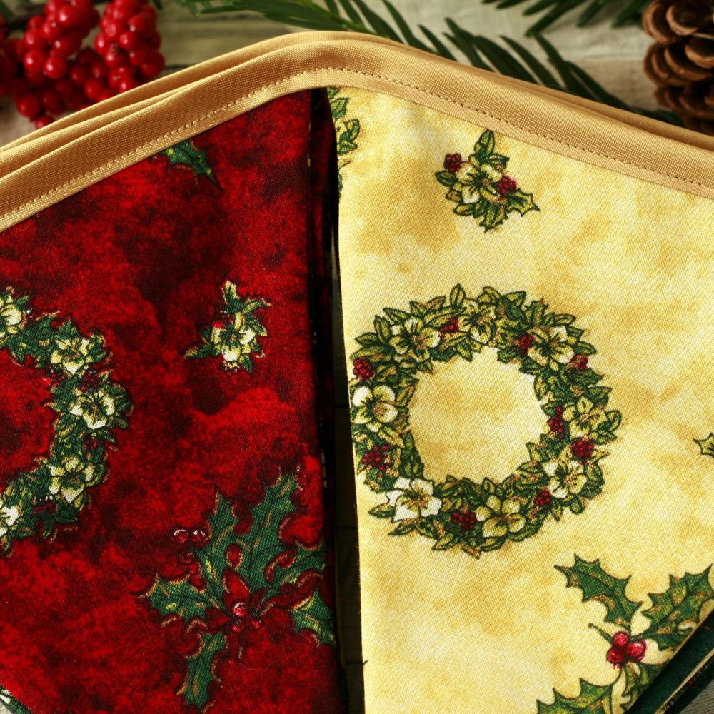 Vintage Christmas Bunting: Yule Decoration