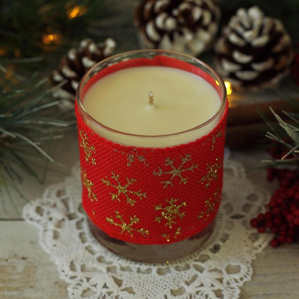 Christmas Scented Candle: Festive Gift