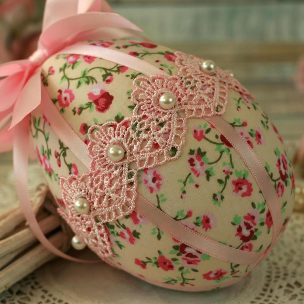 Pink Easter Egg: Easter Decoration