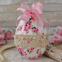 <!-- 014 -->Egg Decor: Hanging Easter Egg Decoration