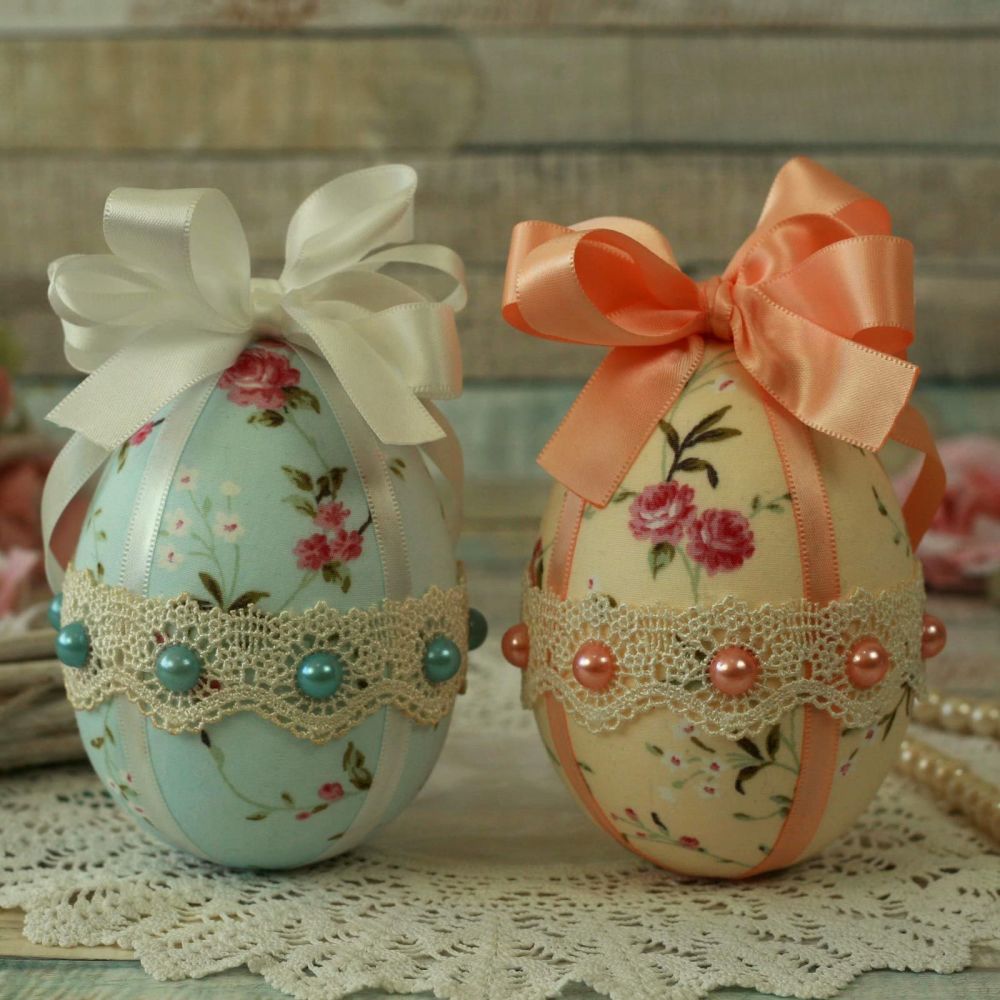 <!-- 017 -->Easter Tree Decor: Hanging Easter Egg Decorations