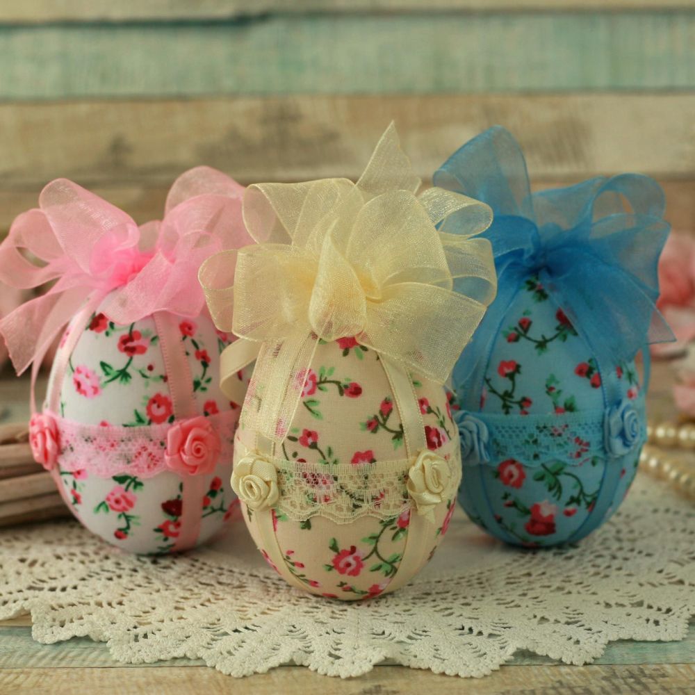 Hanging Easter Eggs: Easter Tree Decor