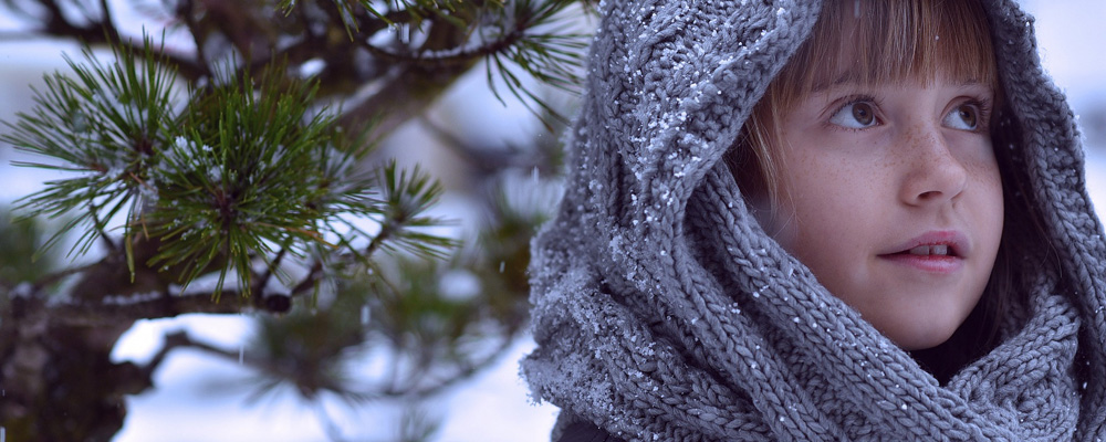 grey-scarf-banner-pat