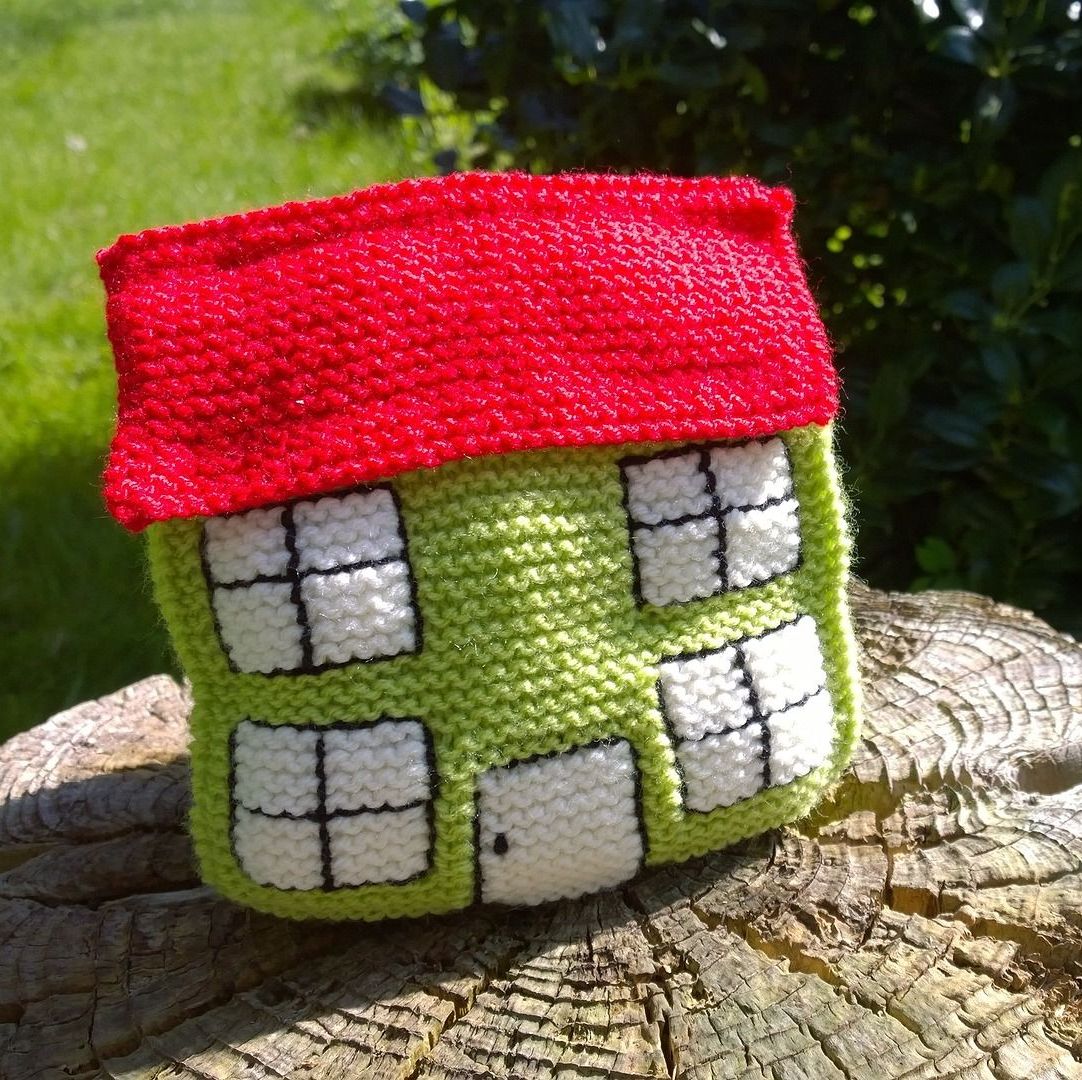 Knitted "Home" Doorstop Pattern