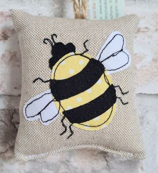 Sweet Williams - Bee Hanger