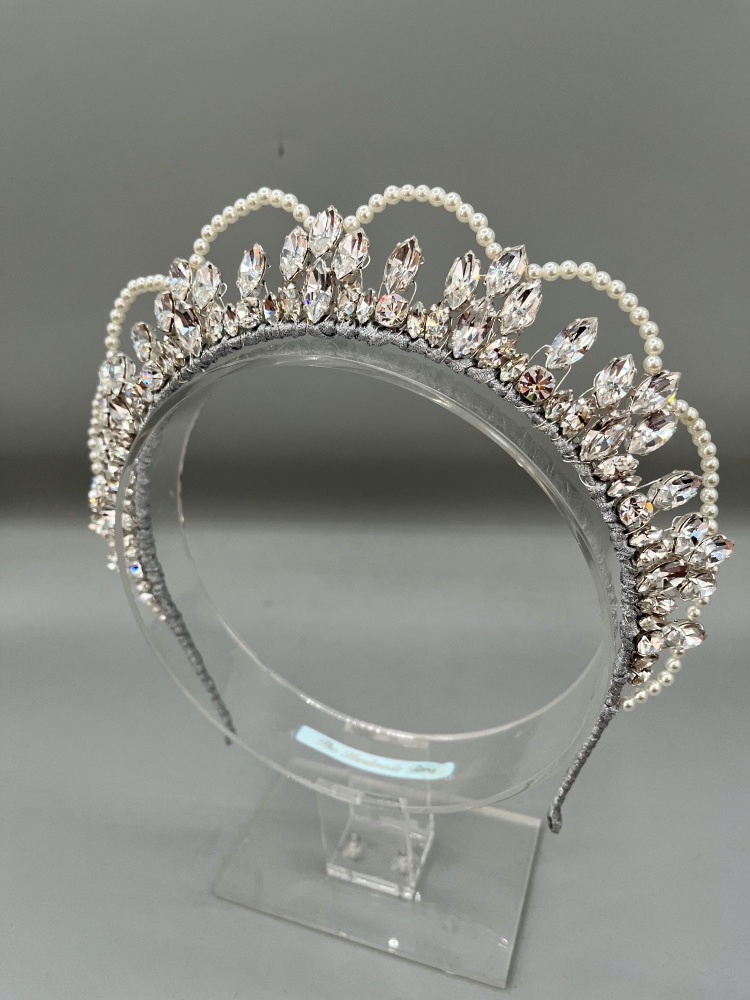 Victoria Regal Styled Crown