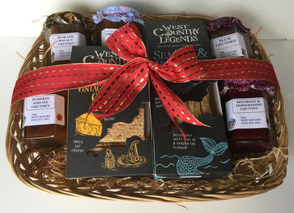 Chutneys and Savoury Biscuits Gift Set - Including Free Delivery