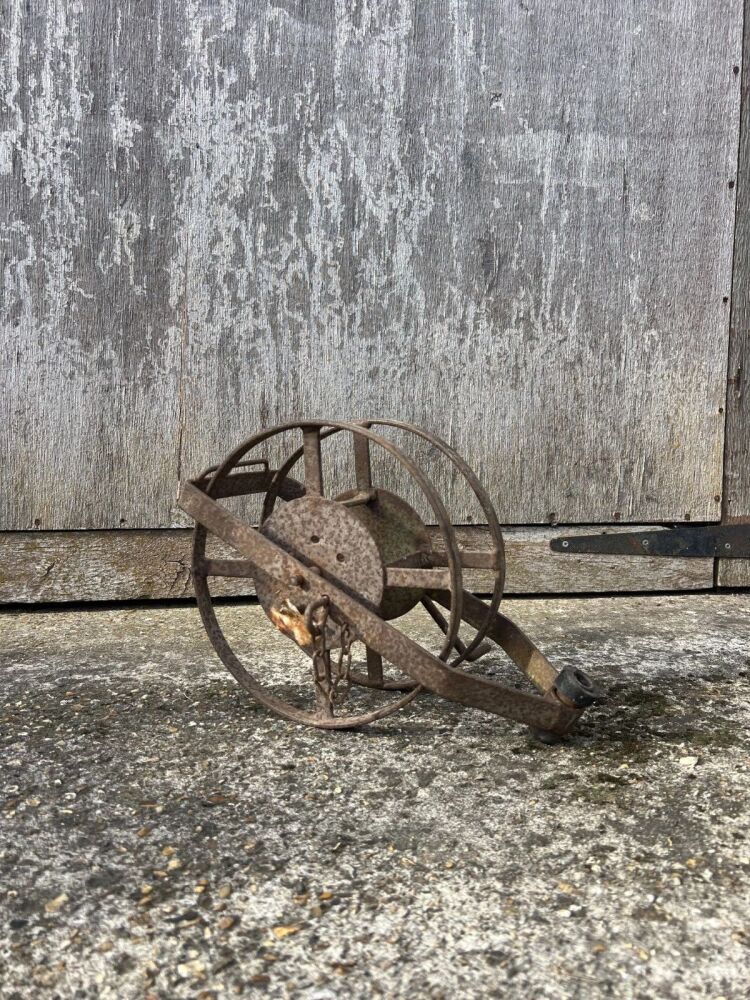 Cast Metal Revolving Hose Pipe Reel