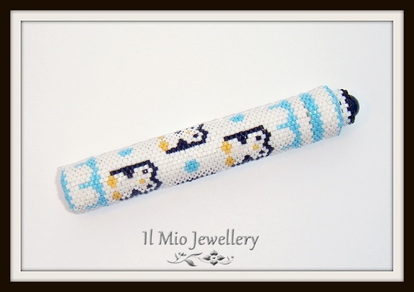 Penguin Needle Case