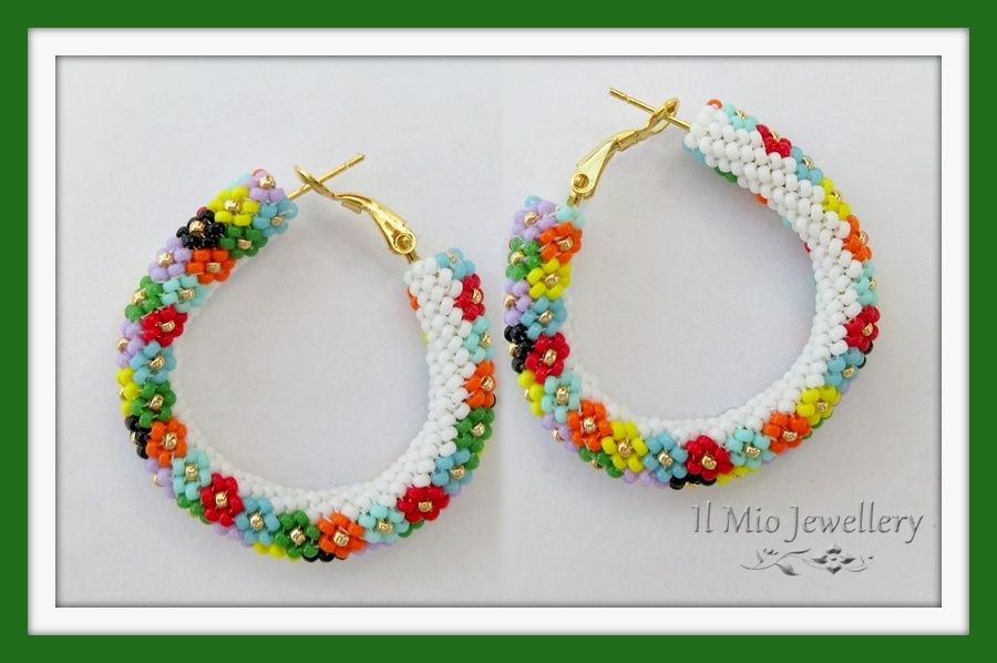 Flowers with white band peytwist hoop earrings pattern